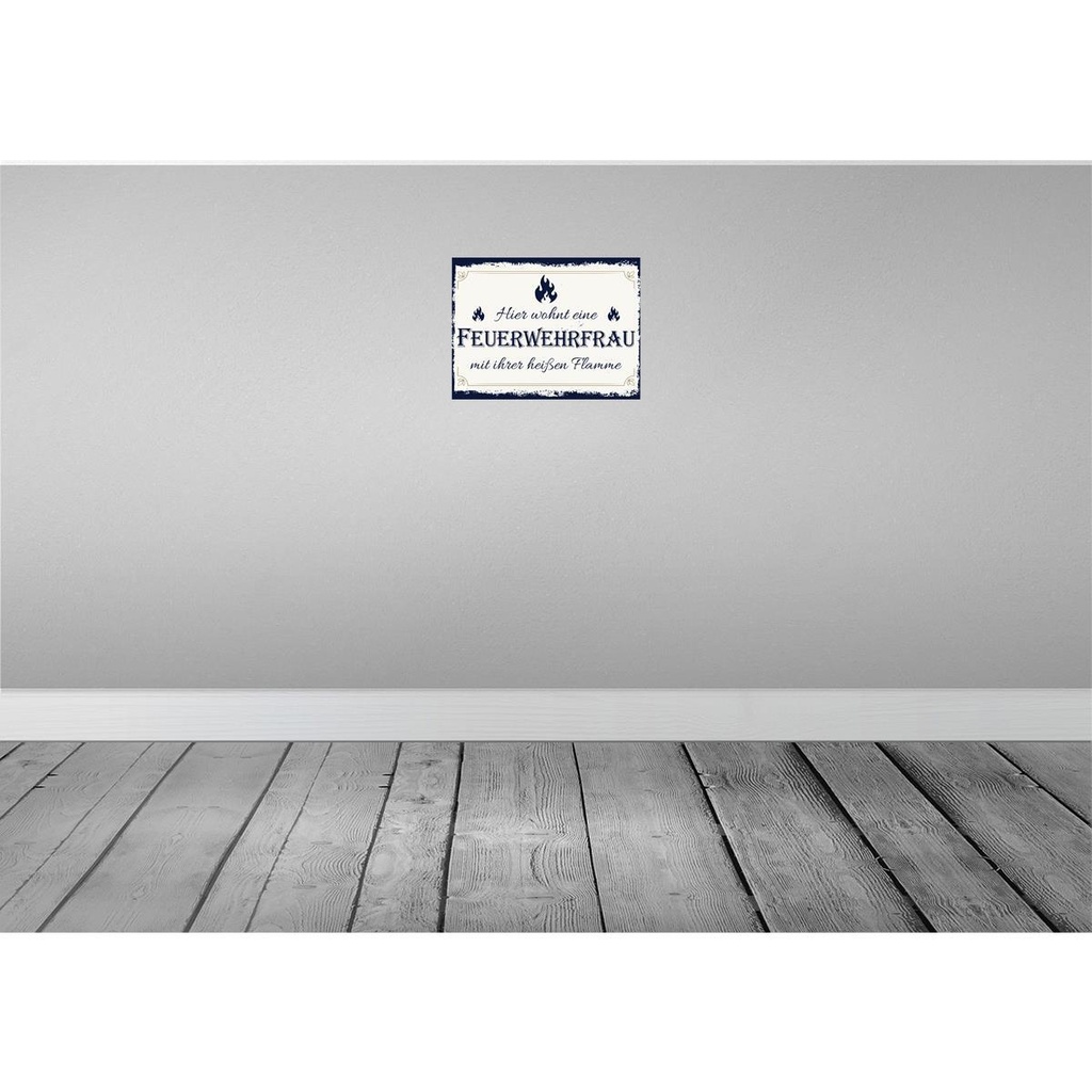 [LA-138385] Blechschild 30x40 cm Hier wohnt eine Feuerwehrfrau Beruf Arbeit Bild 2