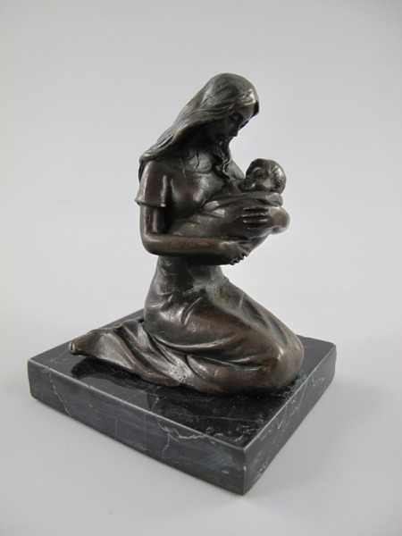 [LA-39305] Bronzeskulptur Bronzefigur Bronze Kniend Frau Mutter mit Kind Baby Im Arm Bild 17