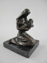 [LA-39305] Bronzeskulptur Bronzefigur Bronze Kniend Frau Mutter mit Kind Baby Im Arm Bild 17