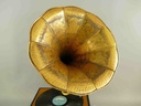 [LA-46355] Trichtergrammophon Grammophon Holz Quadratisch geschnitzt Bild 5