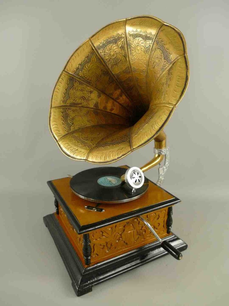 [LA-46355] Trichtergrammophon Grammophon Holz Quadratisch geschnitzt Bild 6