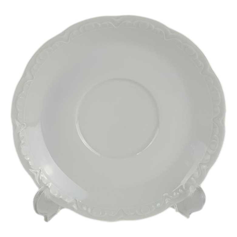 [458138949] Untertasse 14,3 cm Mitterteich Unbekannte Formen Relief weiß Bavaria gebraucht - gut