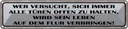 Blechschild 10x46 cm wer versucht alle Türen offen Spruch Zitat