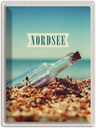 Blechschild 40x30 cm Nordsee Strand Meer Flaschenpost Bildmotiv Reisemotiv Abenteuer Reisen Europa Urlaub