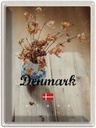 Blechschild 40x30 cm Dänemark verwelkte Urlaub Blumen in Vase Bildmotiv Reisemotiv Abenteuer Reisen Europa