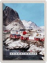 Blechschild 40x30 cm Skandinawien Schnee Häuser Gebirge Bildmotiv Reisemotiv Abenteuer Reisen Europa Urlaub