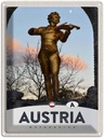 Blechschild 40x30 cm Österreich Skulptur Urlaub Mann Geige gold Bildmotiv Reisemotiv Abenteuer Reisen Europa