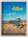 Blechschild 40x30 cm Ostsee Fahrradtour Urlaub Meer Strand Fahrrad Bildmotiv Reisemotiv Abenteuer Reisen Europa