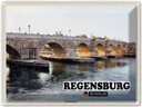 Blechschild 30x40 cm Regensburg Steinerne Brücke Fluss Bildmotiv Reisemotiv Abenteuer Reisen Europa Urlaub