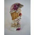 Porzellanfigur Mädchen mit Hut und Puppe 13 cm