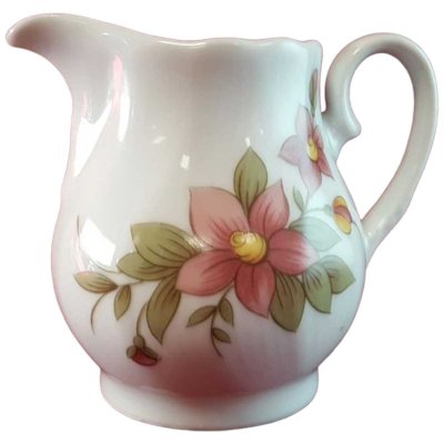 Milchkännchen Winterling Kirchenlamitz Rot Rotrosa Blume Relief Form gebraucht - sehr gut