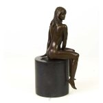 Bronzeskulptur Bronzefigur Erotik Frau Sitzend Hockt