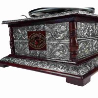 Grammophon eckig Messing-Montur