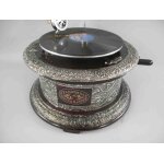 Grammophon rund Messing-Montur