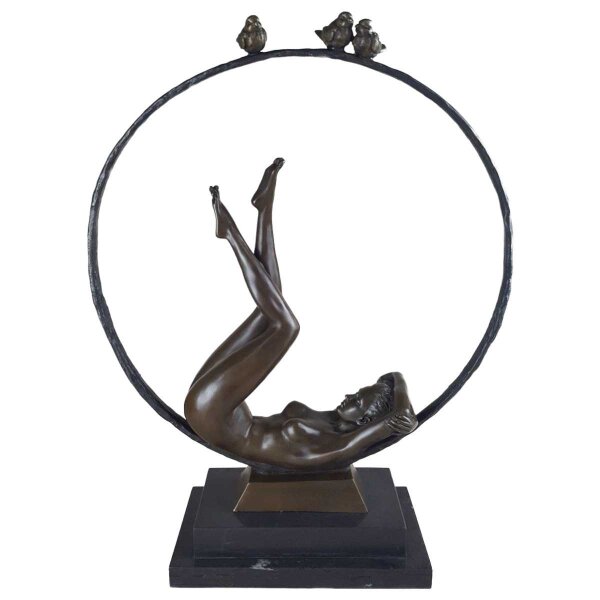 Bronzeskulptur Bronzefigur Frau Akt Ring und Vögel