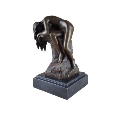 Bronzeskulptur Bronzefigur Frau Schlafend