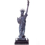 Bronzefigur Freiheitsstatue mit grüner Patina