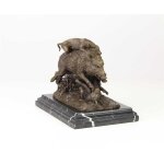 Bronzeskulptur Bronzefigur Hunde Greifen Wildschwein An