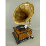 Trichtergrammophon Grammophon Holz Quadratisch geschnitzt