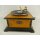 Trichtergrammophon Grammophon Holz Quadratisch geschnitzt