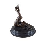 Bronzeskulptur Bronzefigur Erotik Frau Liegend Auf Dem...