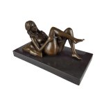 Erotische Bronze-Skulptur liegende Frau