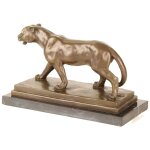 Bronzeskulptur Bronzefigur Löwin