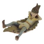 Kunstharz Figur Skulptur Kobold auf Blatt handbemalt L 18 cm