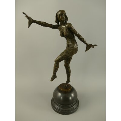 Bronzeskulptur Bronzefigur Frau #86239