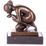 Bronzefigur Weiblicher Akt Die Trinkende
