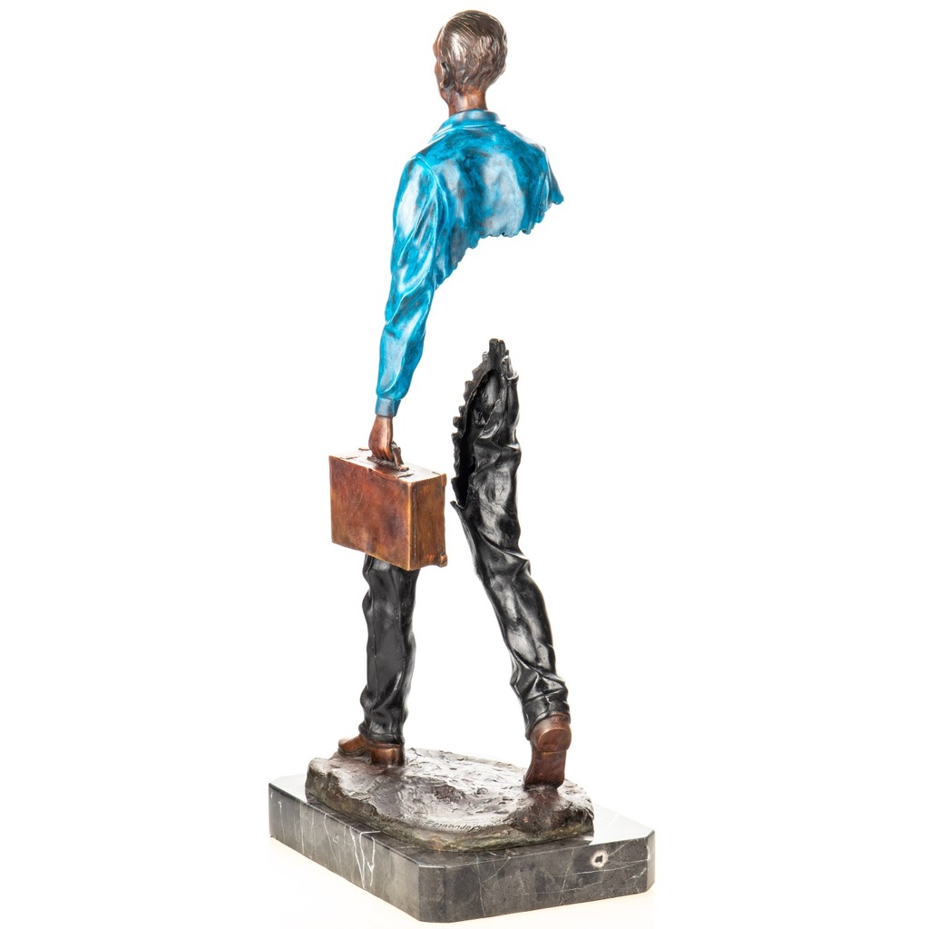 [LA-1822755] Farbige Bronzefigur Mann mit Koffer Modern Bild 3