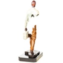 [LA-1822757] Farbige Bronzefigur Mann mit Koffer Modern Bild 3
