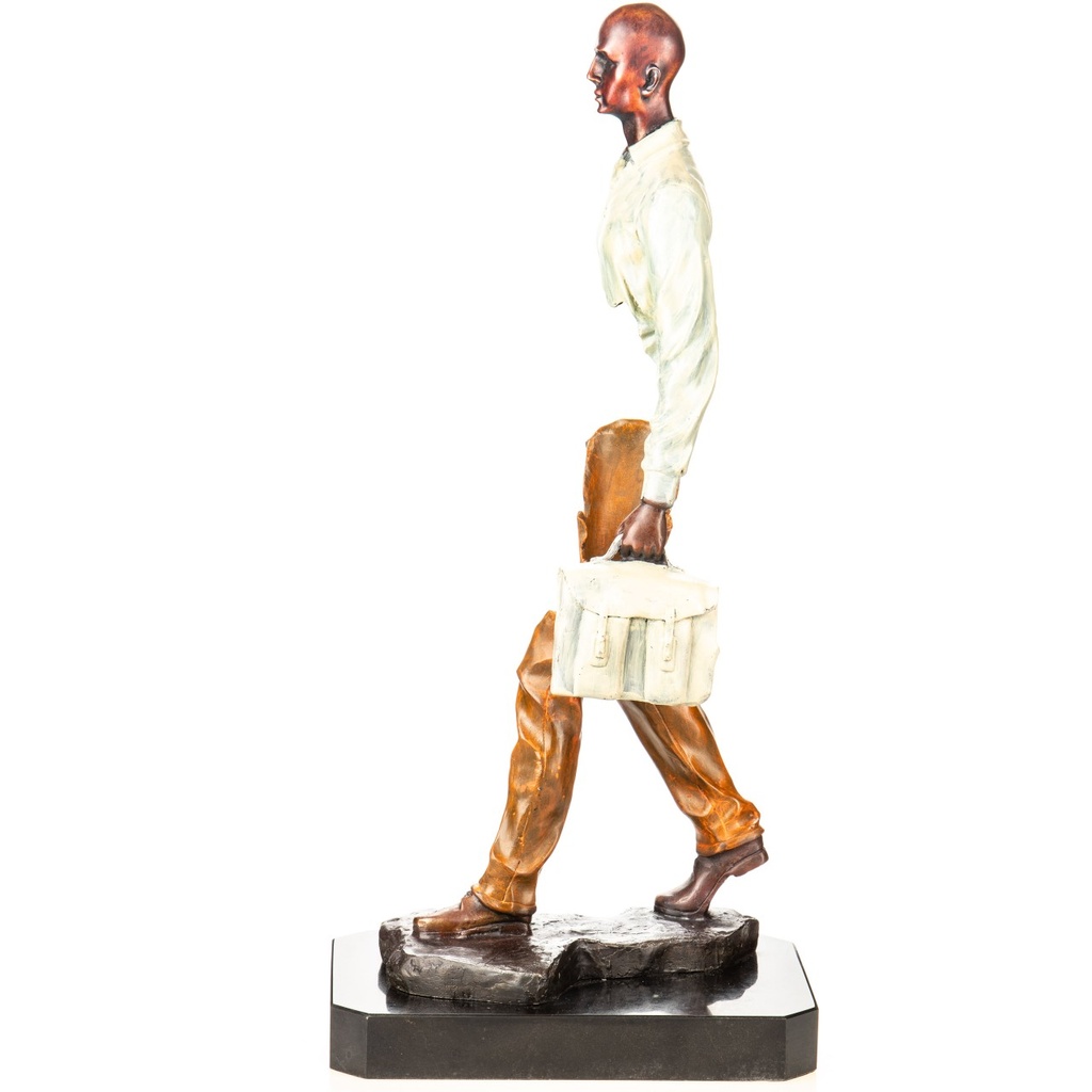 [LA-1822757] Farbige Bronzefigur Mann mit Koffer Modern Bild 4