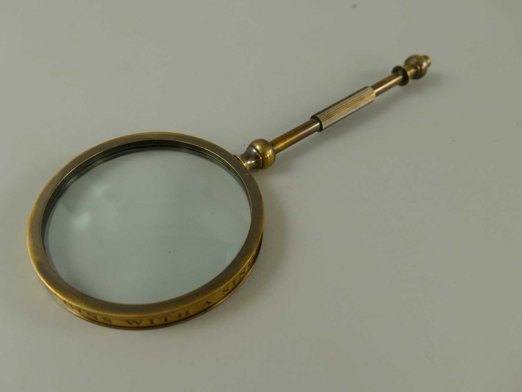 [LA-39811] Leselupe Handlupe Vergrößerungsglas Messing brüniert D 8-L 21 cm Bild 6
