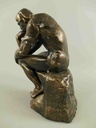 [LA-41028] Skulptur Figur Gusseisen Denker auf einem Stein sitzend Bild 4