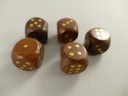 [LA-42779] 5er Würfel-Set Spielwürfel in Holzbox Würfelform Braun/Messing 6x6x6cm Bild 3