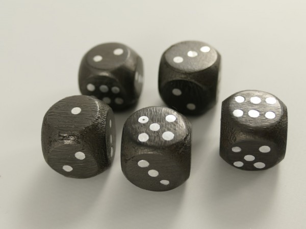 [LA-42780] 5er Würfel-Set Spielwürfel in Holzbox Würfelform Schwarz/Silber 6x6x6 cm Bild 3