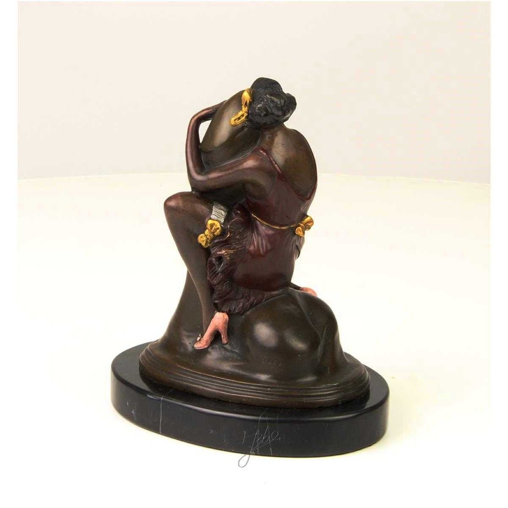 [LA-43258] Bronzeskulptur Bronzefigur Frau Umarmt Sitzend Einen Phallus Bild 9