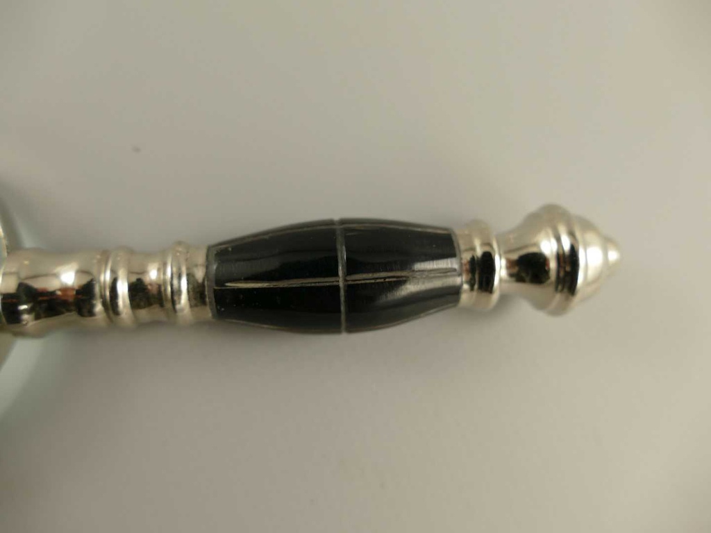 [LA-43607] Leselupe Handlupe Vergrößerungsglas/Brieföffner auf Ständer Set vernickelt H 19 cm Bild 6