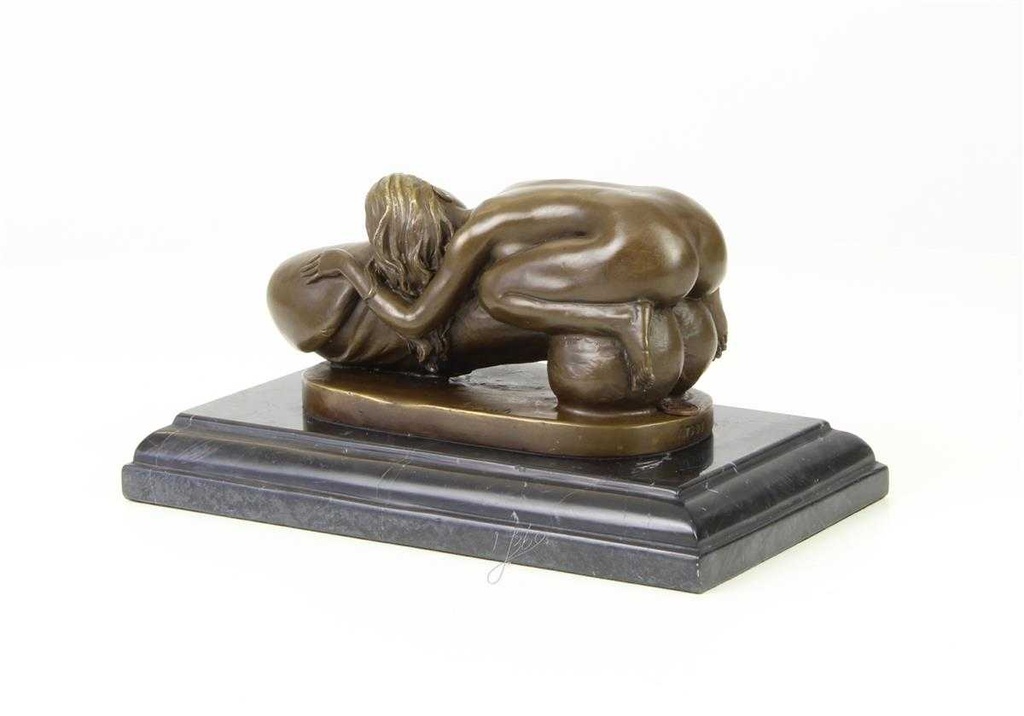 [LA-43839] Bronzeskulptur Bronzefigur Erotik Frau Umarmt Liegend Einen Phallus Bild 10