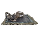 [LA-44355] Bronzeskulptur Bronzefigur Frau Nackt Weiblicher Akt Auf Teppich Bild 2