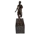 [LA-46072] Bronzeskulptur Bronzefigur Sport Mann Herr Fußballspieler Bild 2