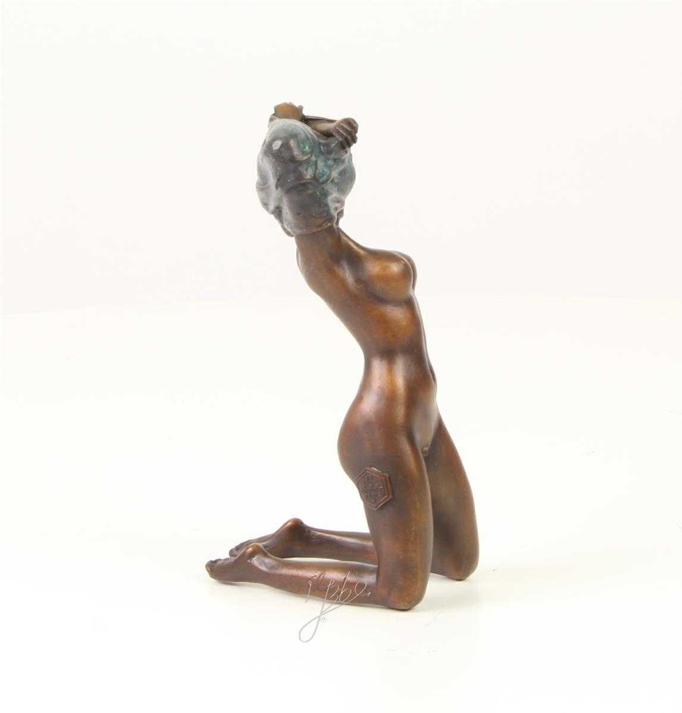 [LA-47121] Bronzeskulptur Bronzefigur Entkleidende Frau Girl Bild 12
