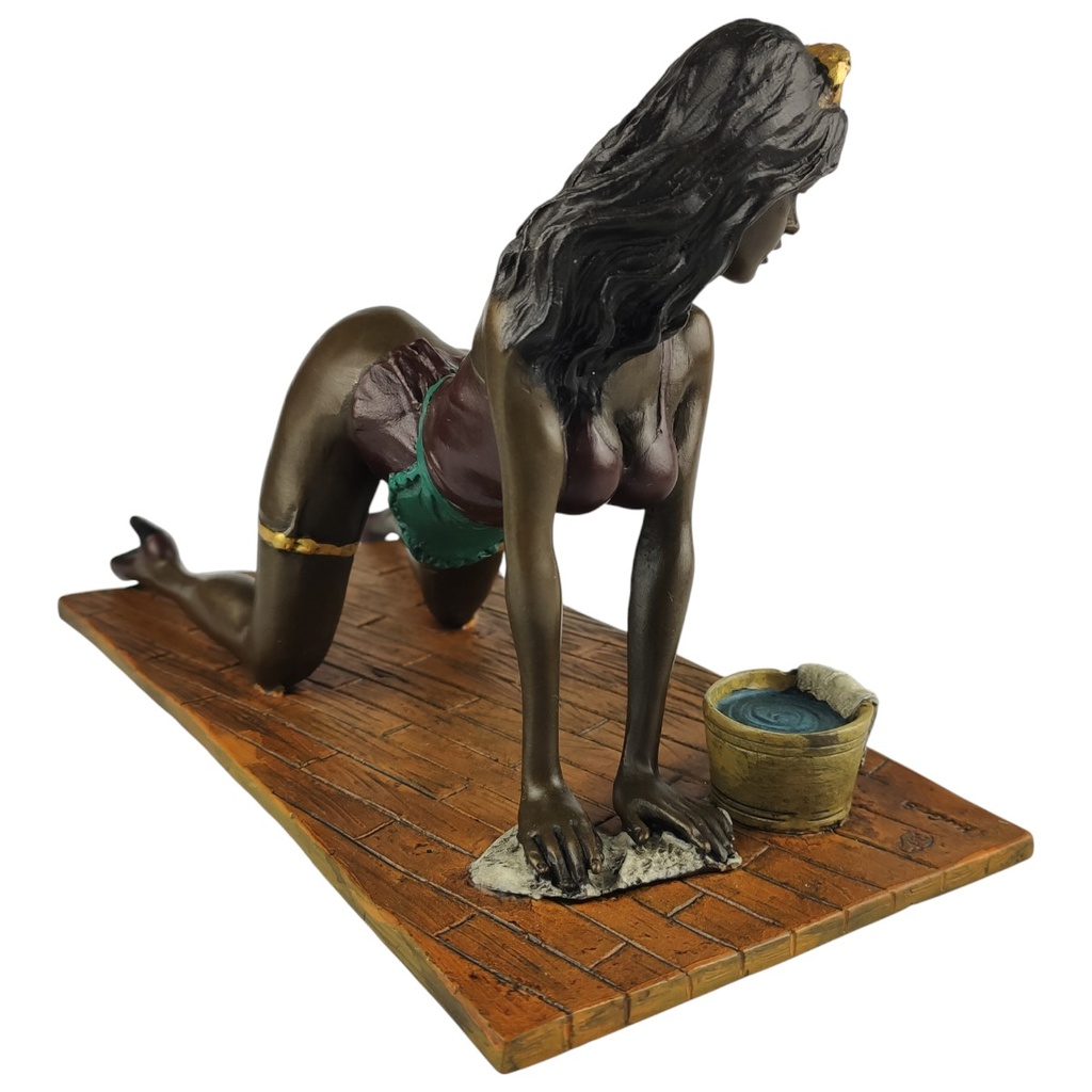 [LA-83217] Bronzeskulptur Bronzefigur Frau schrubbt den Boden Erotik Bild 6