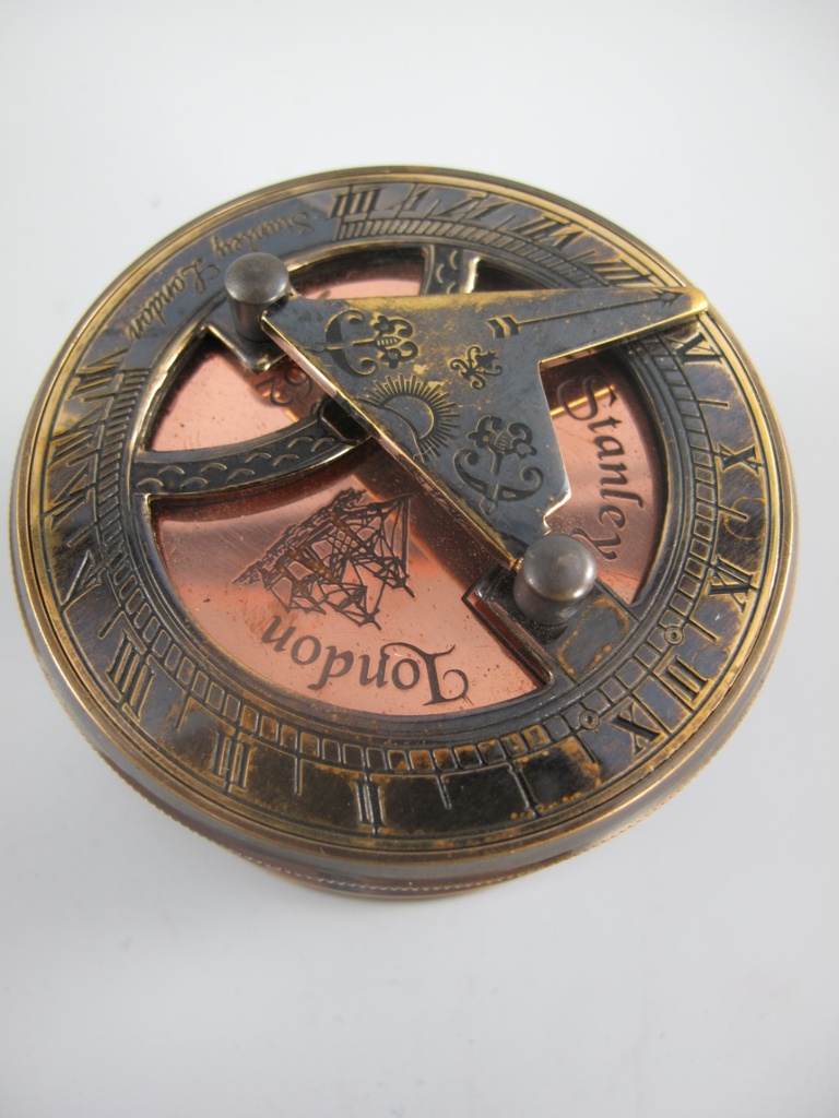 [LA-85559] Kompaß Messing brüniert im Lederbox D.9cm Bild 4
