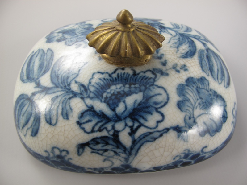 [LA-86331] Porzellan/Messing Dose blau H.11x13cm Bild 3