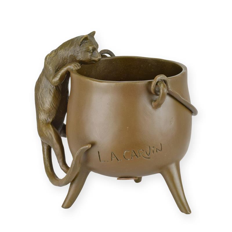 [LA-1817048] Bronzeskulptur Bronzefigur Katze klettert auf Kessel