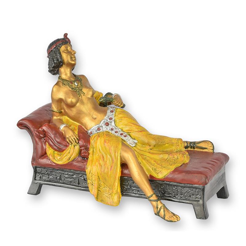Bronzeskulptur Bronzefigur Liegende Kleopatra