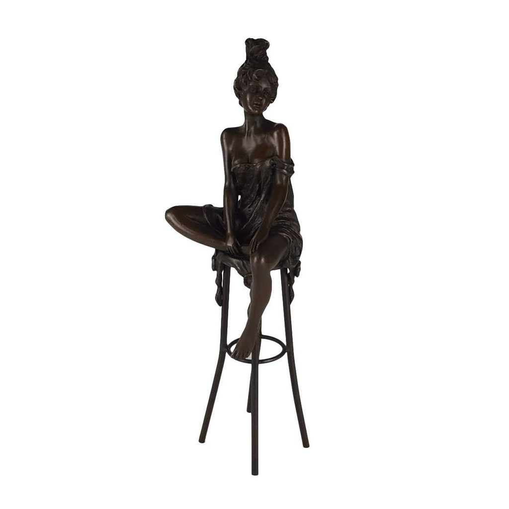 [LA-39251] Bronzeskulptur Bronzefigur Frau auf Barstuhl Barhocker