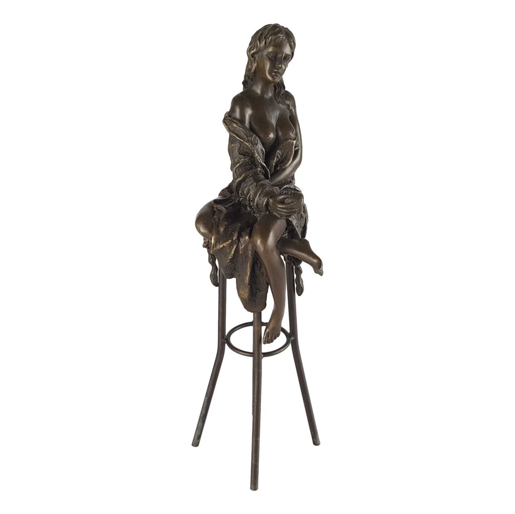 [LA-43268] Bronzeskulptur Bronzefigur Frau auf Barstuhl Barhocker #43268